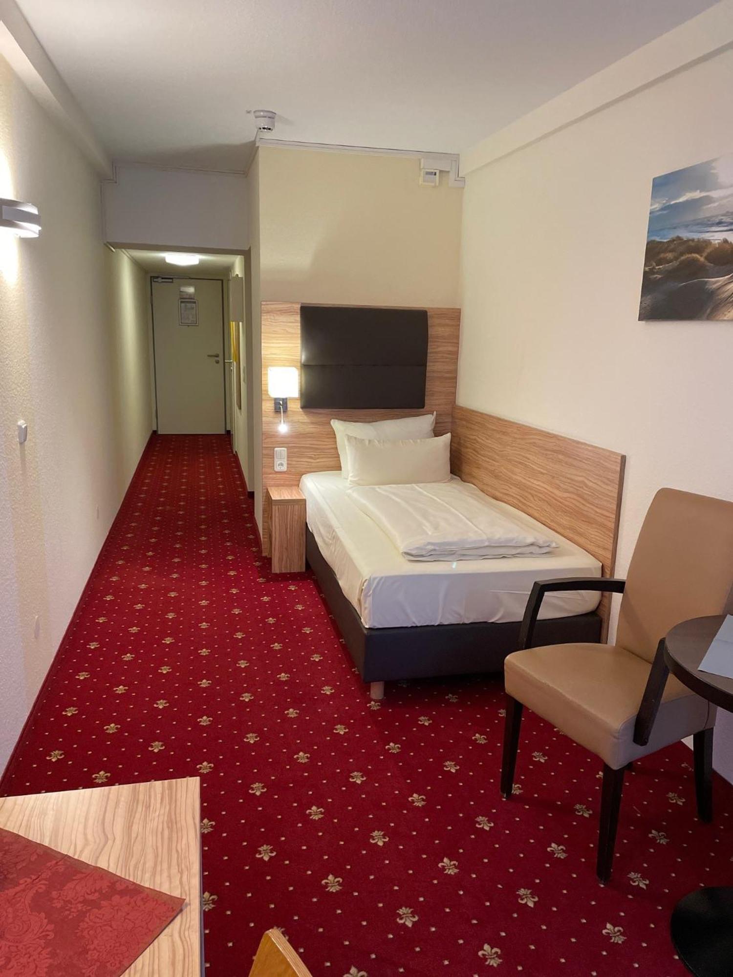 Hotel Harburger Hof Hamburg Exterior photo