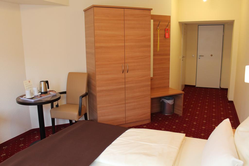 Hotel Harburger Hof Hamburg Exterior photo